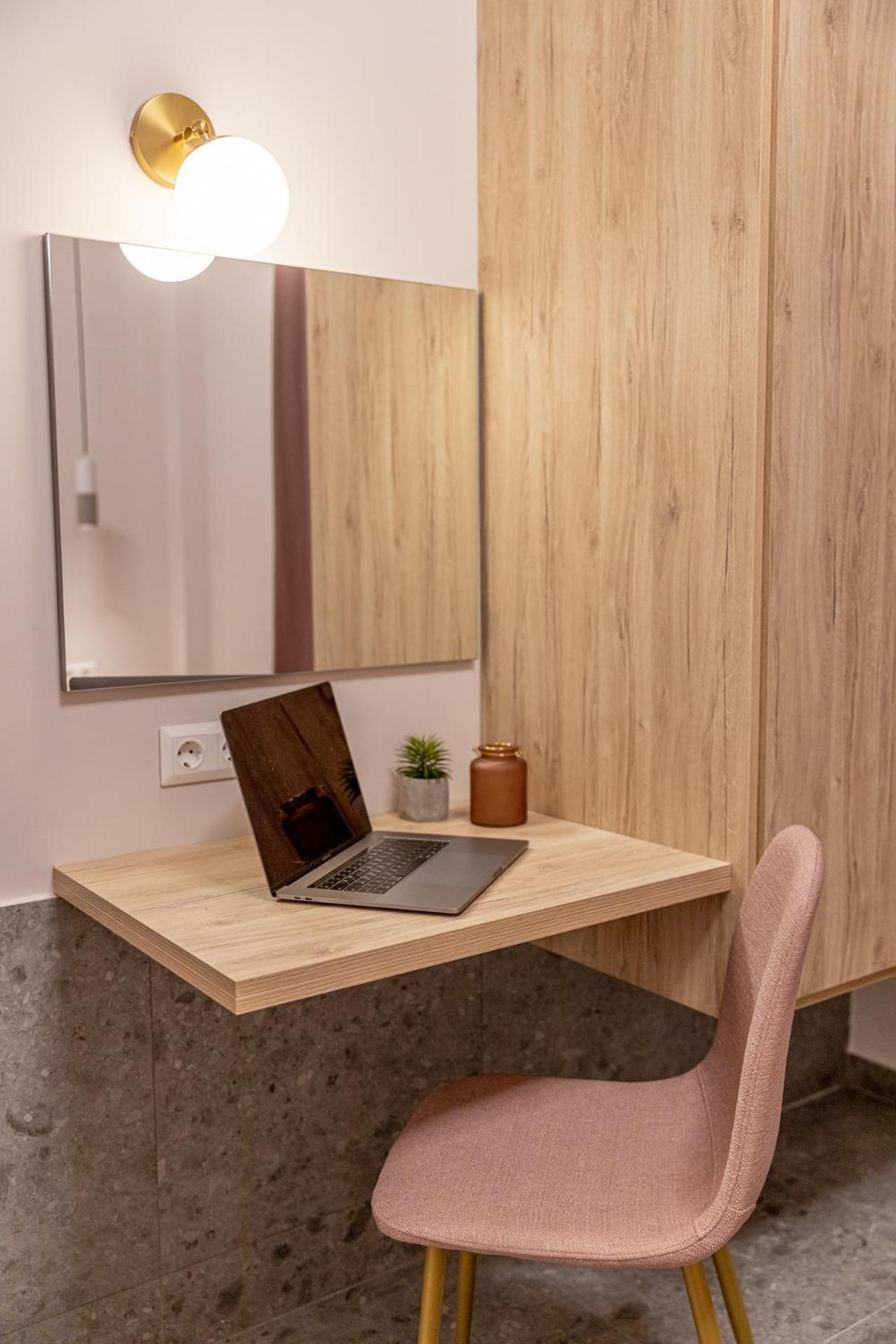 Elegant Apt 5' From Ampelokipi Metro Station Athen Exterior foto
